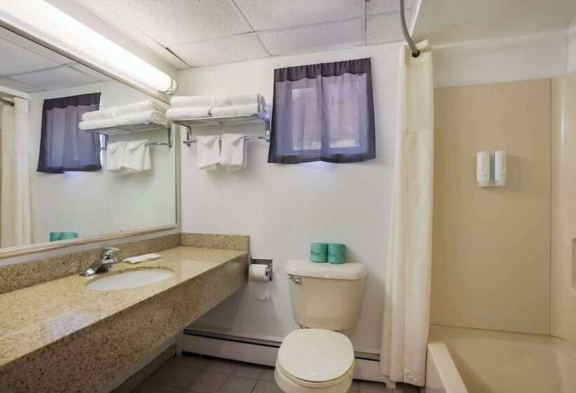 호텔 Suburban Studios Millville