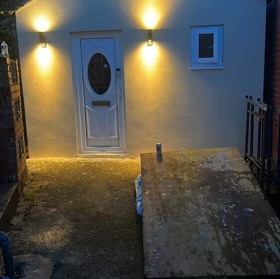 فندق The Lodge Oldham