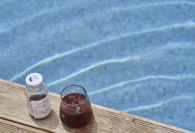 ホテル The Thermia Suites