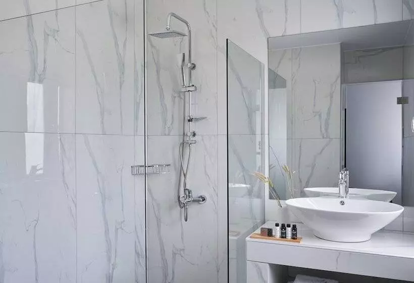 ホテル The Thermia Suites