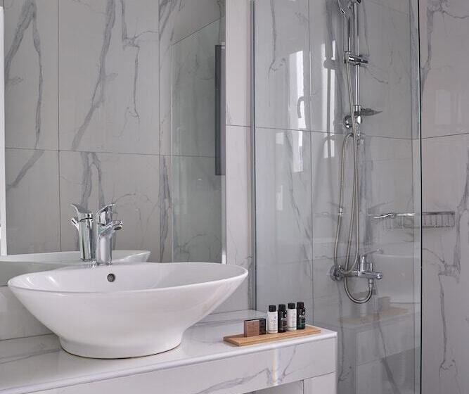 בית מלון כפרי The Thermia Suites