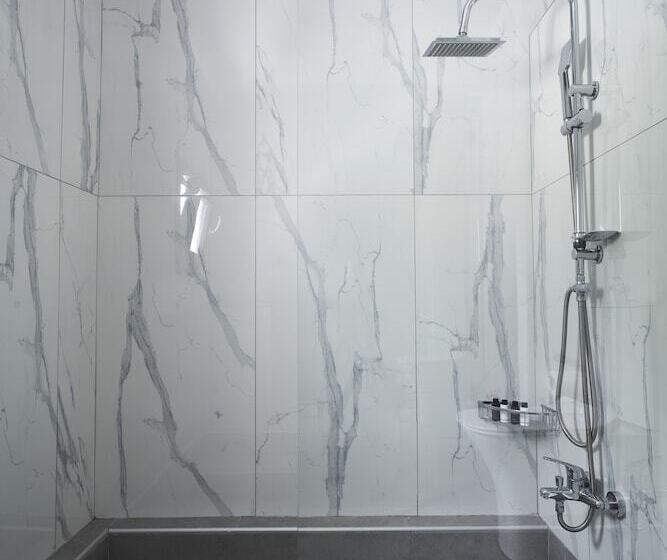 בית מלון כפרי The Thermia Suites