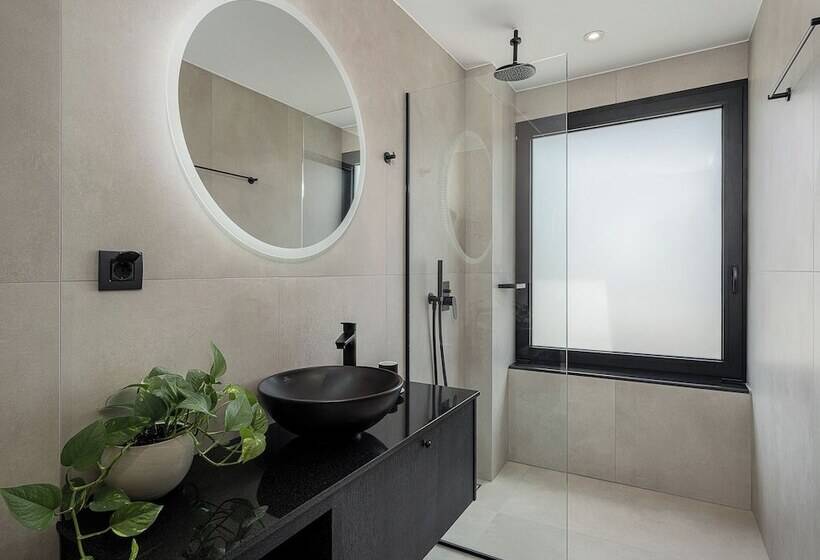 בית מלון כפרי Theta Boutique