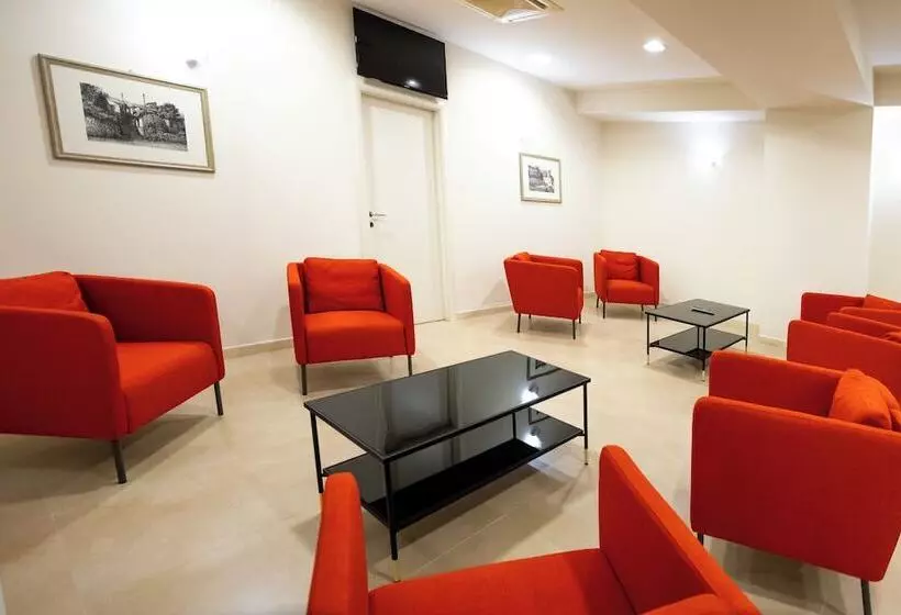 ホテル Verdello Home