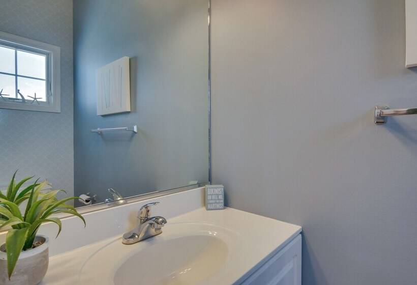 Bay View Retreat W/ 5 Balconies In Bethany Beach!