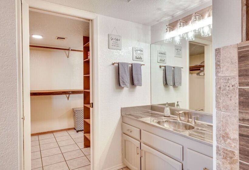 Lake Havasu Home W/ Private Patio & Views!