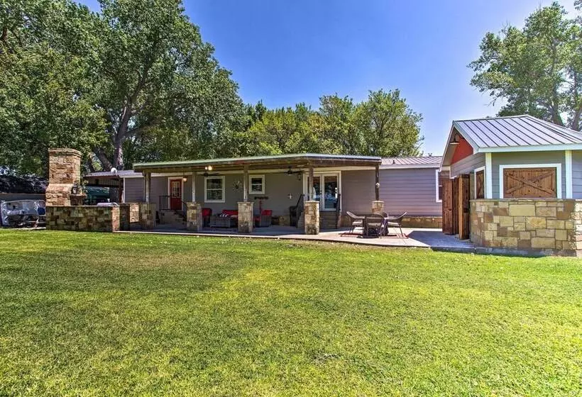 Lakefront Retreat W/ Dock, Bar Hut & Fireplace!