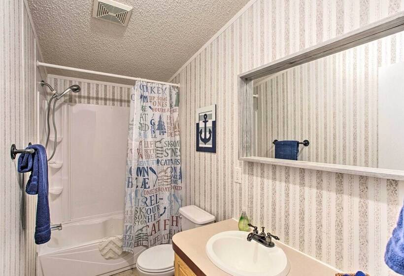 Lakefront Retreat W/ Dock, Bar Hut & Fireplace!