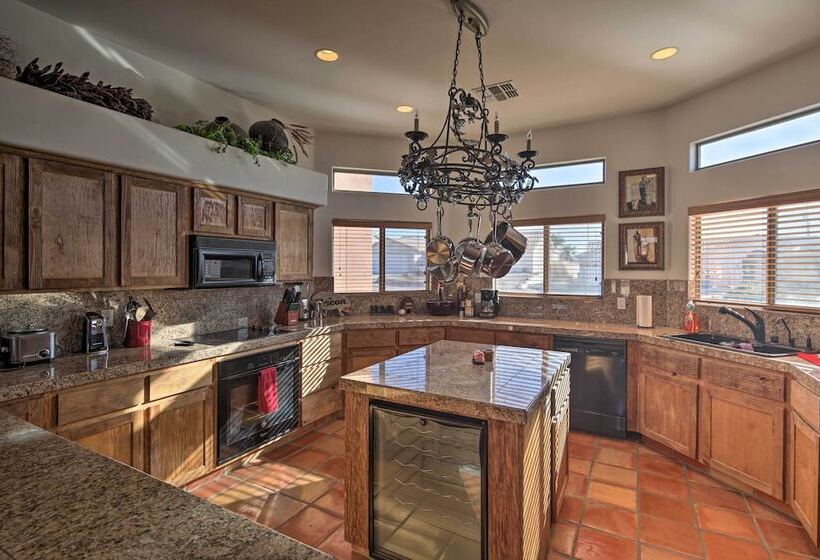 Lake Havasu City Home: Private Pool, Spa, & Grills
