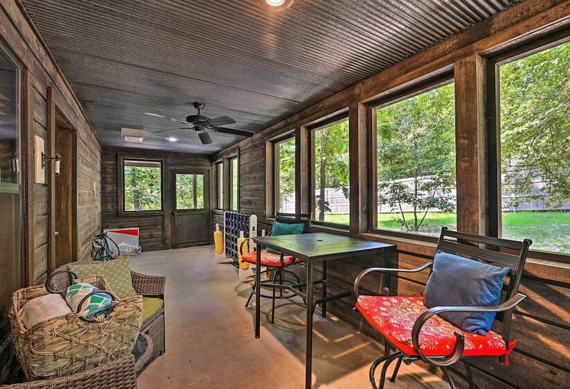 Luxe Broken Bow Cabin W/ Tesla Charging Station