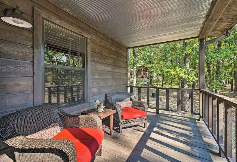 Luxe Broken Bow Cabin W/ Tesla Charging Station