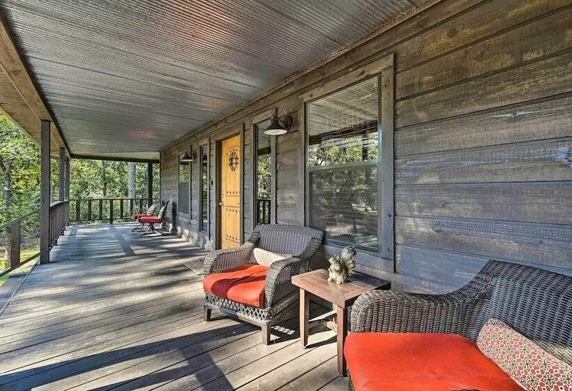 Luxe Broken Bow Cabin W/ Tesla Charging Station