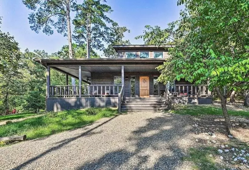 Luxe Broken Bow Cabin W/ Tesla Charging Station