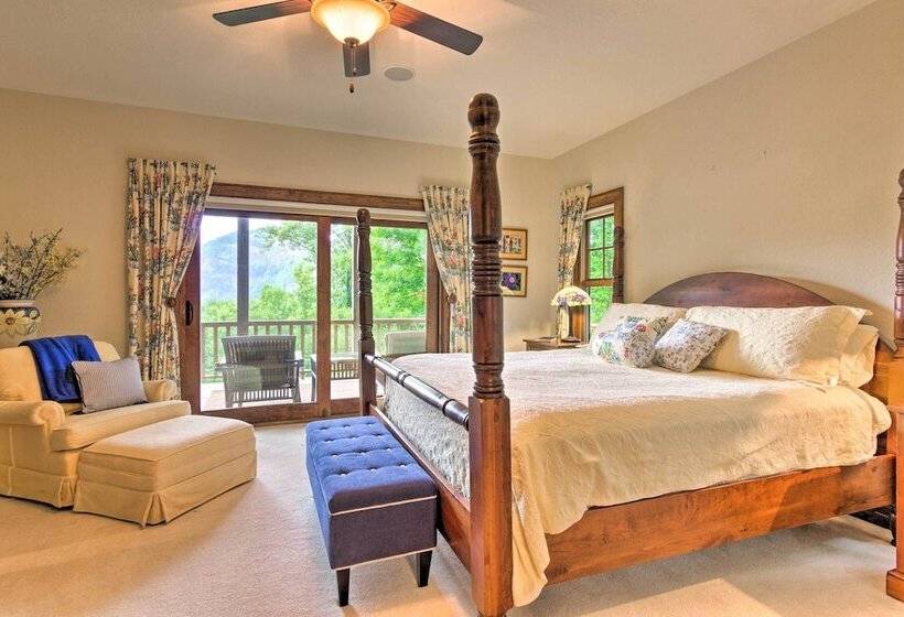 Grand Retreat In Bear Lake Reserve W/ Scenic Decks