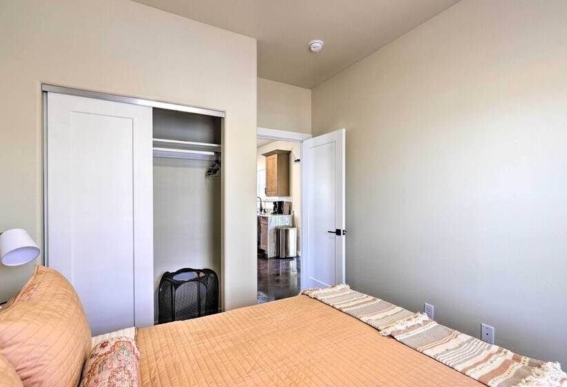 Modern Retreat: 3 Blocks To Dtwn Williams + Rte 66