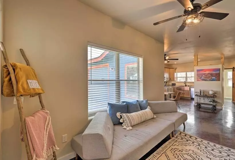 Modern Retreat: 3 Blocks To Dtwn Williams + Rte 66