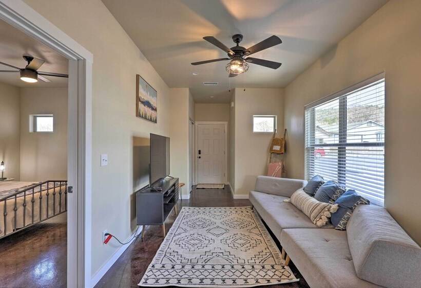 Modern Retreat: 3 Blocks To Dtwn Williams + Rte 66