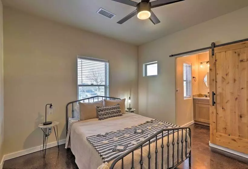 Modern Retreat: 3 Blocks To Dtwn Williams + Rte 66