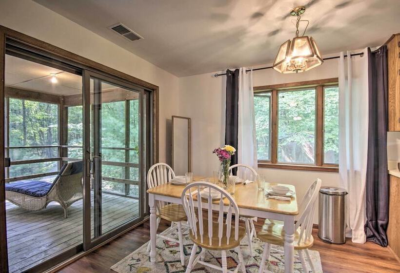 Mountain Town Adventures Home W/ Fire Pit!