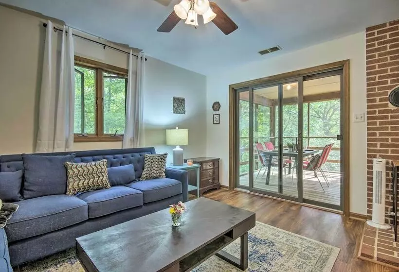 Mountain Town Adventures Home W/ Fire Pit!