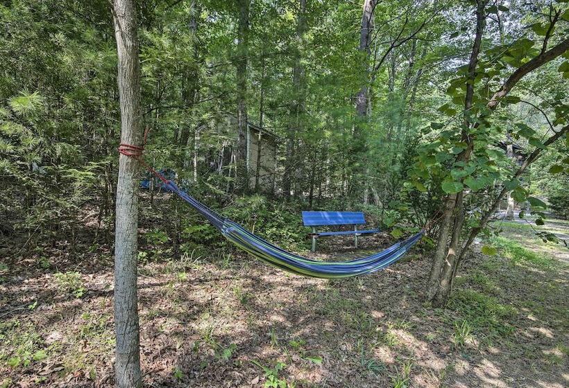 Mountain Town Adventures Home W/ Fire Pit!