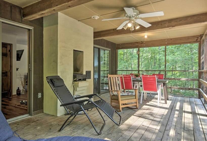 Mountain Town Adventures Home W/ Fire Pit!