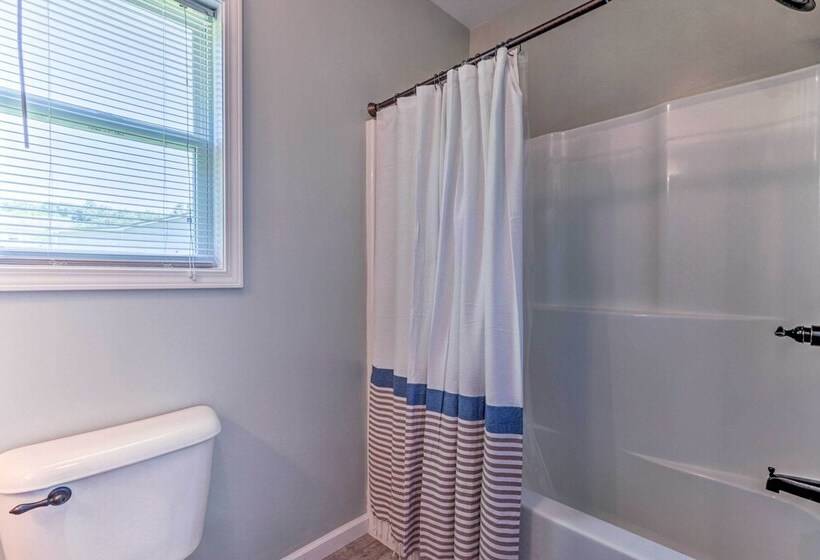 Norris Lake Hideout Near Indian River Marina!