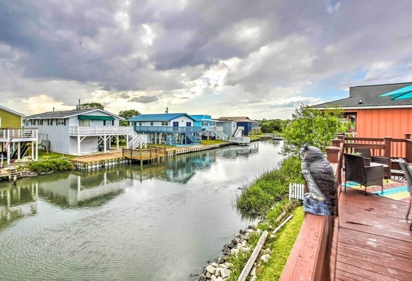 North Myrtle Beach House < Half Mi To Coast!