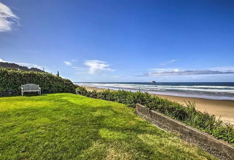 Oceanfront Escape W/ Pacific Views: Surf & Explore
