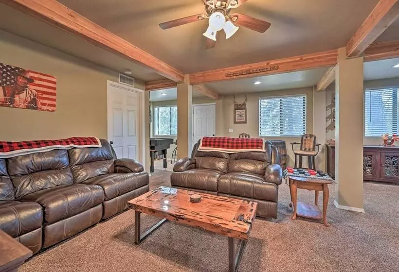 Hot Tub, Game Room: Pet Friendly Pine Cabin!