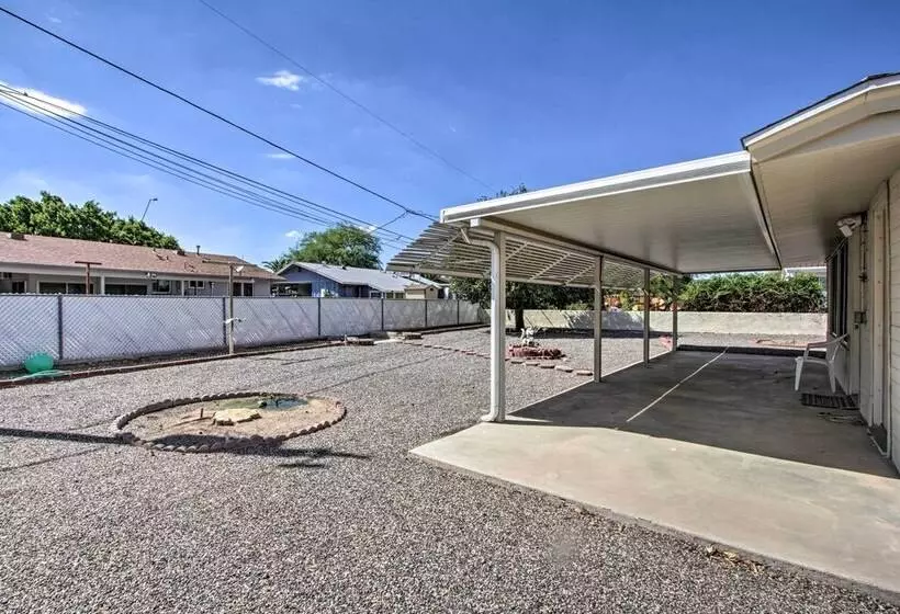 Quaint Sun City Home: Covered Patio & Private Yard