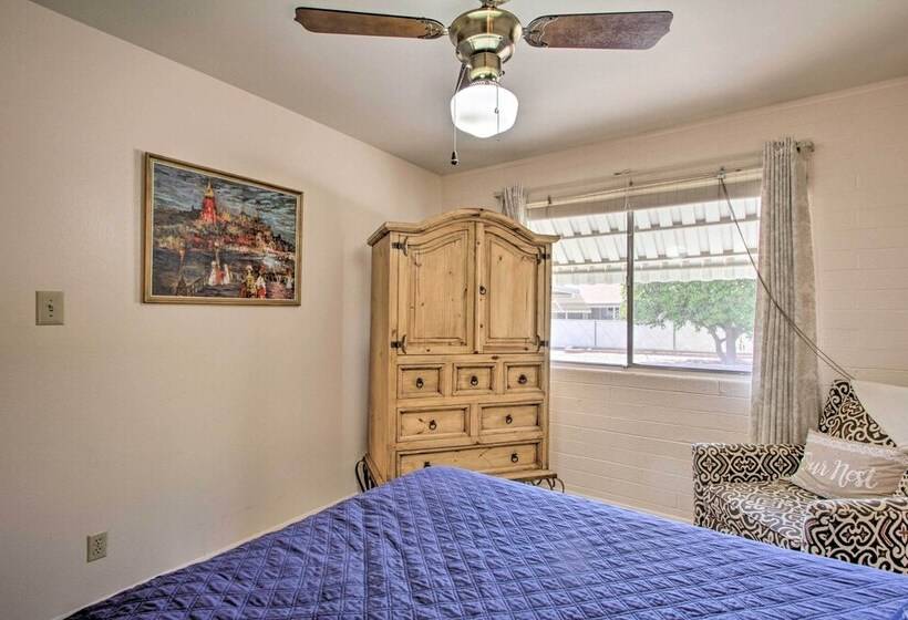 Quaint Sun City Home: Covered Patio & Private Yard