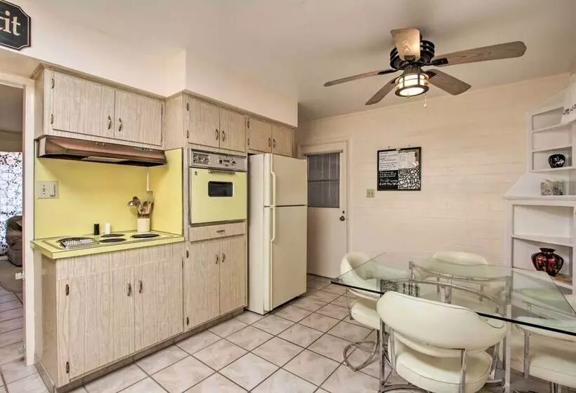 Quaint Sun City Home: Covered Patio & Private Yard