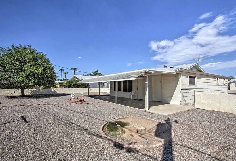 Quaint Sun City Home: Covered Patio & Private Yard
