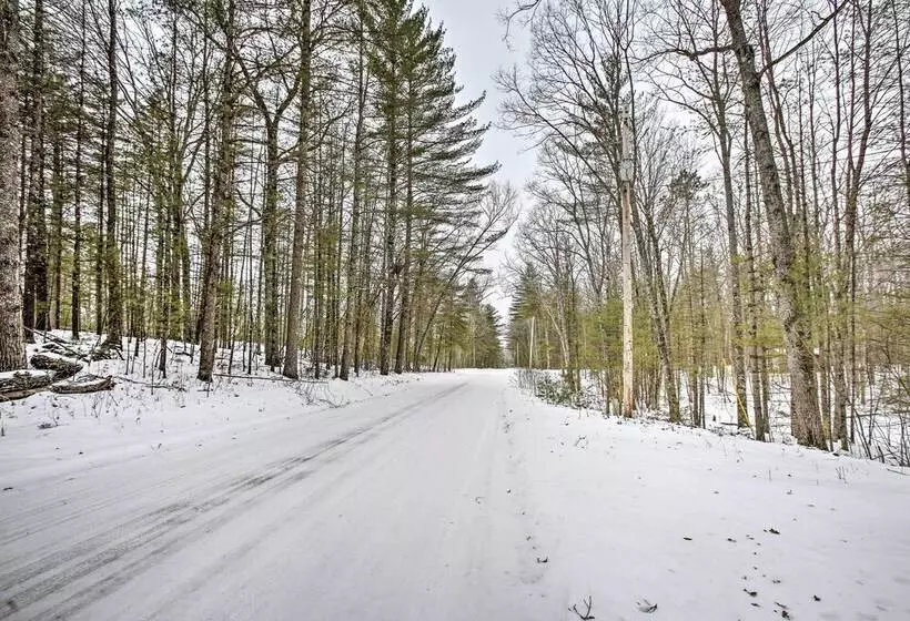 Remote Michigan Retreat On 10 Acres W/ Grill!