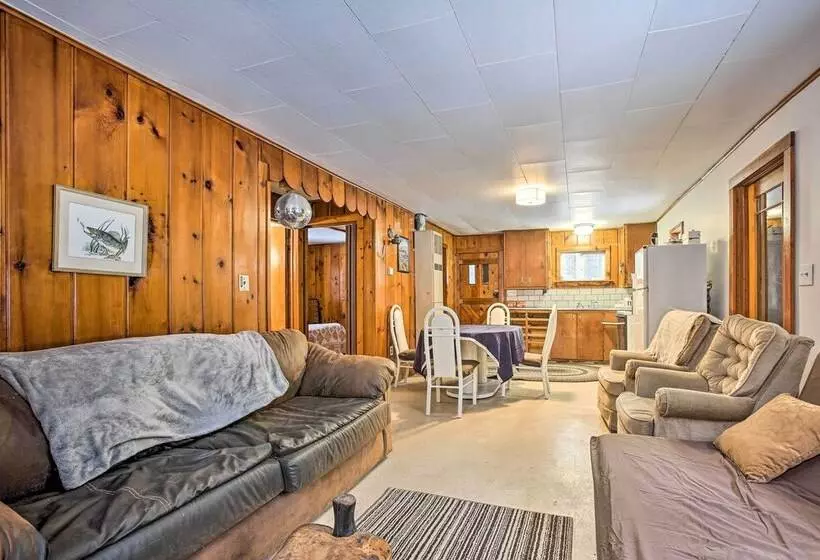 Remote Michigan Retreat On 10 Acres W/ Grill!