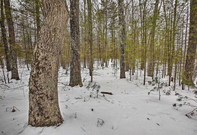 Remote Michigan Retreat On 10 Acres W/ Grill!