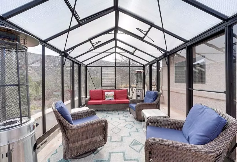 Secluded Sedona Escape W/ Patio & Red Rock Views!