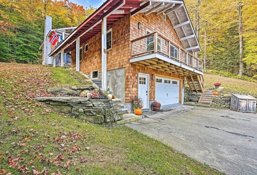 Stratton Mountain Home W/ View   2 Mi To Ski Lift!