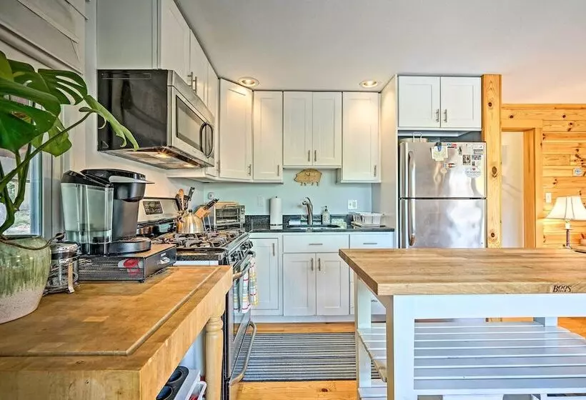 Stratton Mountain Home W/ View 2 Mi To Ski Lift!
