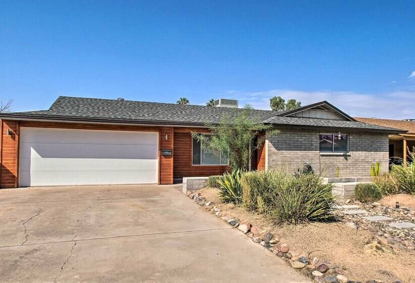 Sunny Tempe Escape: Central Location & Pool