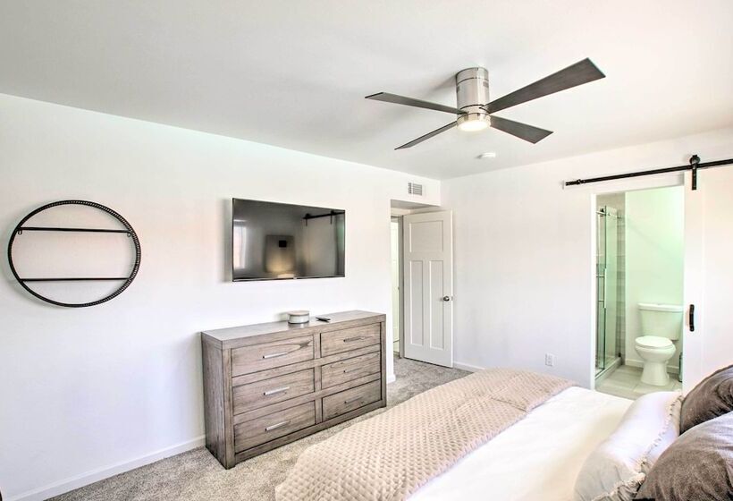 Sunny Tempe Escape: Central Location & Pool