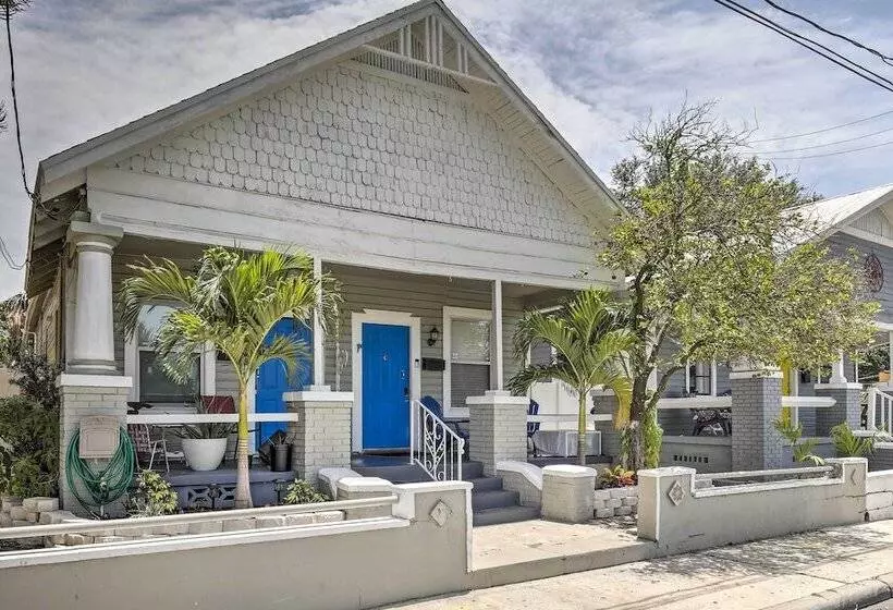 Updated Ybor City House W/ Fenced Yard