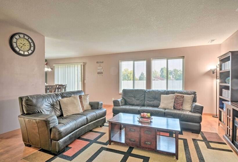 Welcoming Medford Home Near Parks & Downtown!