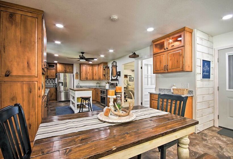 Beaver Lake Getaway W/ 2 Decks, Grill, & Views!