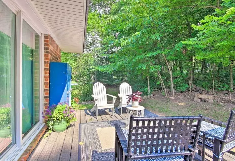 Beaver Lake Getaway W/ 2 Decks, Grill, & Views!