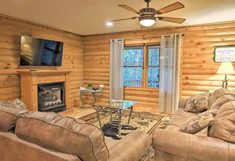 Cedar Mountain Log Cabin: 4 Mi Dupont State Forest