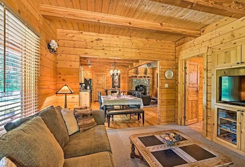 Cle Elum Mountain Cabin W/ Hot Tub & Trails!