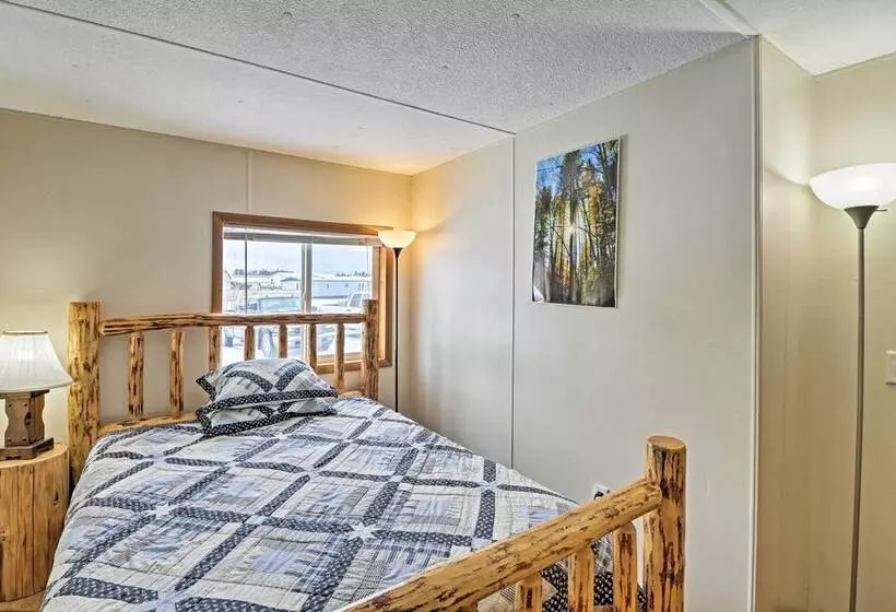 Columbia Falls Home ~ 22 Mi To Glacier Natl Park!