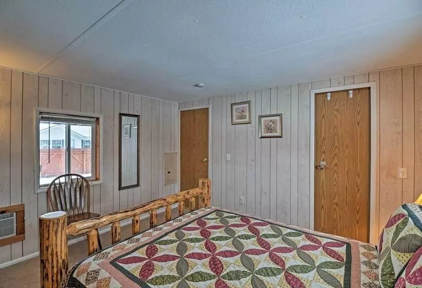 Columbia Falls Home ~ 22 Mi To Glacier Natl Park!